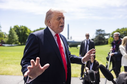 Karas Irane. „Man tai nepriimtina“: D. Trumpas atmetė naująjį Irano taikos planą