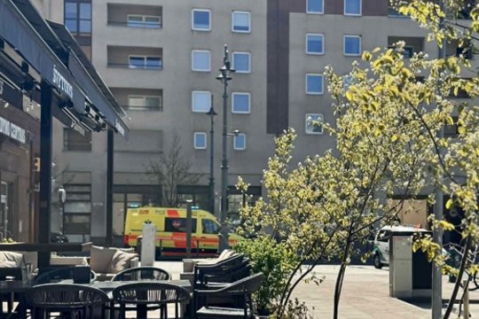 Vilniuje prie Seimo užpulta moteris, sulėkė pagalbos tarnybos: nusikaltėlis spruko link Lukiškių aikštės