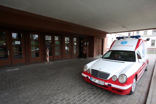 Moteris nesuprato, kodėl jai skauda pilvą: Kauno medikai nustatė – prasidėjo gimdymas