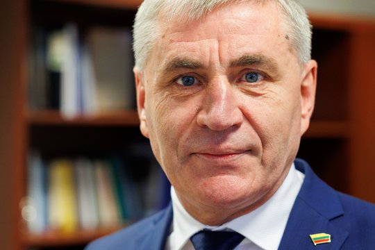 VTEK paragino K. Vilkauską užpildyti lobistinės veiklos deklaraciją
