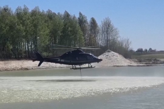 Lenkijoje gesinant didžiulį gaisrą – tragiška mirtis: sudužo liepsnas malšinęs lėktuvas, žuvo pilotas