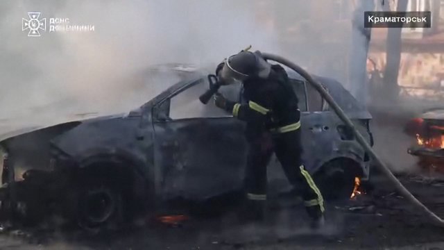 Kyjivas skelbia, kad Rusija pažeidė vienašališkas paliaubas: V. Putinui rūpi tik kariniai paradai