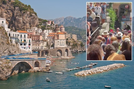 Užkimštos gatvės, įkalinti gyventojai: iš atostogų rojaus Italijoje – pragariški vaizdai