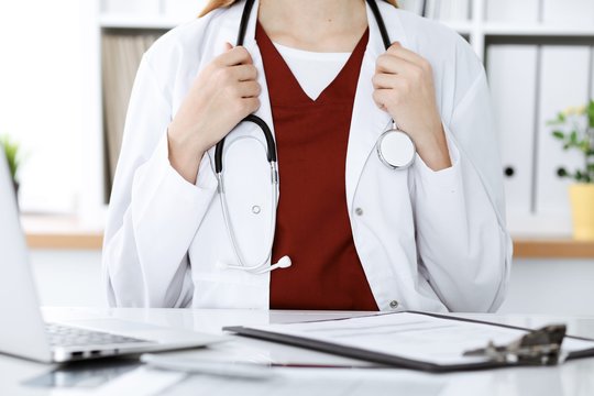 Psichotropinius vaistus išrašinėjusi Radviliškio gydytoja išgirdo savo bausmę