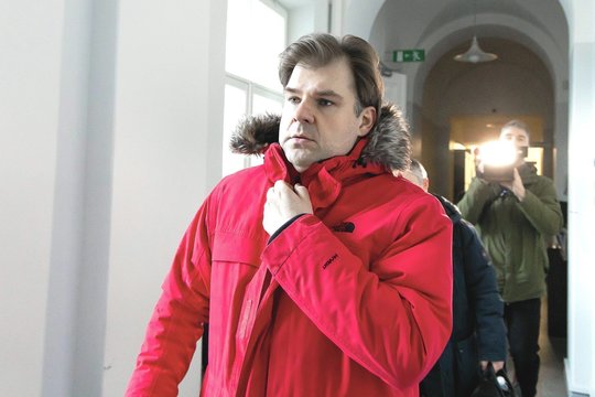 Į kalėjimą patekusiam K. Bartoševičiui – bėdos su antstoliais