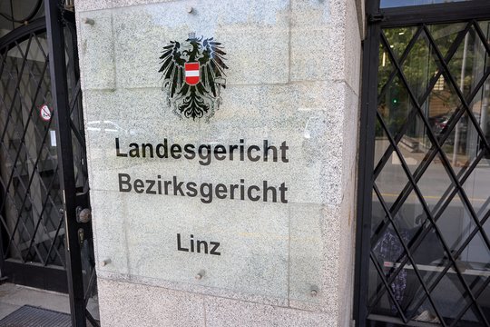 Šaudynės Austrijoje: žuvo trys žmonės, tarp jų – šaulys