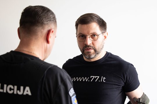 Teismai: A. Kandrotui-Celofanui pasižadėjimas neišvykti buvo skirtas dviejose bylose