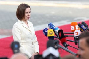 Ryžtingas sprendimas: uždraudė rusų kalbą posėdžių salėje