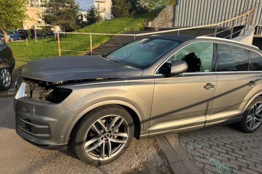 Nuo Vilniuje siautėjančių vagių per parą nukentėjo mažiausiai du automobiliai