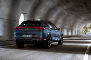 Tokių spalvų „Cupra“ modelių niekada nebeišvysite: „Tai paliksime „Ferrari“