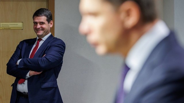 Koalicijos klausimą vadina muilo opera: socialdemokratai toliau tempia laiką