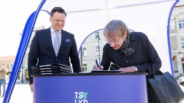 Užtarė V. Benkunsko iniciatyvą dėl imigracijos politikos: tai konfliktas ne tik su pavėžėjais