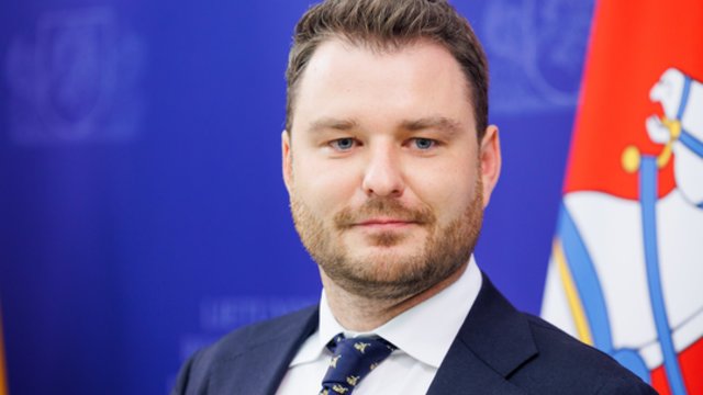 Neeiliniame posėdyje – abejones sukėlę K. Žuromsko klausimai: „Nepasinaudojo proga“
