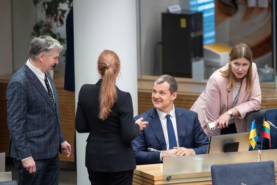 Prakalbo apie G. Palucko įtaką „socdemams“: vis dar vairuoja bent trečdalį Vyriausybės