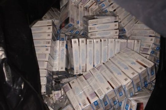 Jurbarke aptiktas didelis kontrabandinių cigarečių kiekis, įtariamoji – vietos gyventoja