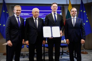 Lietuva su EK pasirašė beveik 6,4 mlrd. eurų gynybos paskolų SAFE sutartį