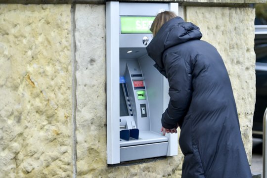 Kartu su savivaldos rinkimais siūlo surengti patariamąjį referendumą – prašytų pasisakyti dėl grynųjų pinigų
