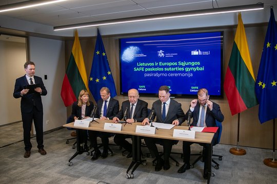 Vilniuje pasirašyta 6,5 mlrd. eurų gynybos sutartis: stiprins Lietuvos atsparumą