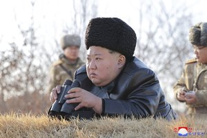 Pokyčiai Šiaurės Korėjos konstitucijoje: atskleidė, kas nutiktų Kim Jong Uno žūties atveju