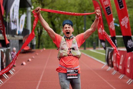 „Vilnius Trail Run“: prakiuręs dangus netrukdė bėgikams gerinti trasų rekordus
