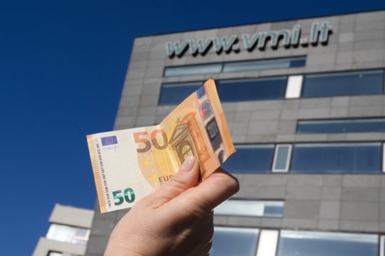 Paaiškėjo, kur Europoje pajamas labiausiai ryja mokesčiai: Lietuva netikėtai išsiskyrė