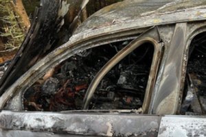 Klaipėdos rajone rastas sudegintas automobilis, kuris prieš tai buvo pavogtas