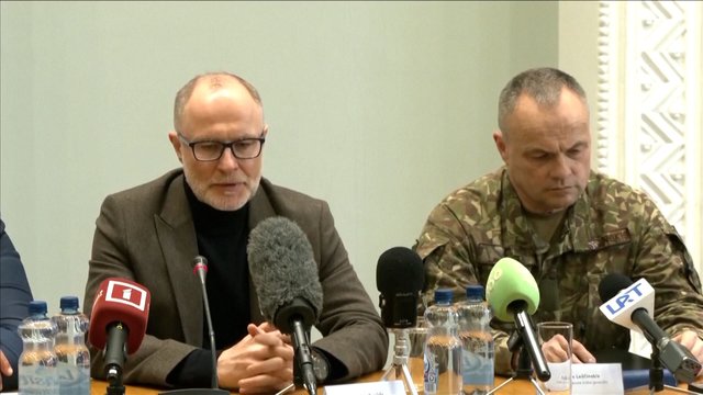 Po incidentų su dronais atsistatydina Latvijos gynybos ministras: sako, kad taip nori apsaugoti kariuomenę