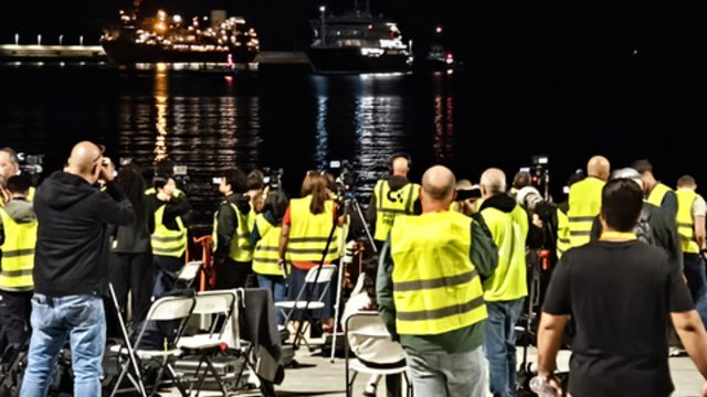 Naujausia informacija dėl mirtino viruso protrūkio: evakuoti keleiviai, visame pasaulyje ieškoma galimų atvejų
