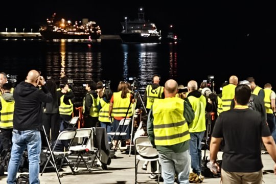 Naujausia informacija dėl mirtino viruso protrūkio: evakuoti keleiviai, visame pasaulyje ieškoma galimų atvejų