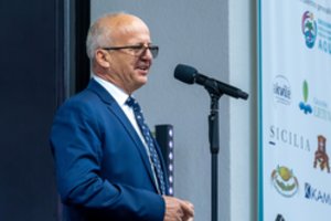 Prienų mero A. Vaicekausko „čekiukų" byla: išvyko į Kėdainius, kurą pirko Kauno rajone