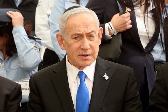 Karas Irane. B. Netanyahu prabilo apie Irano aukščiausiojo lyderio būklę