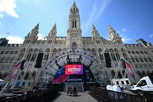 Vienoje – neįprasta padėtis: iš „Eurovizinio“ kaimelio evakuoti žmonės