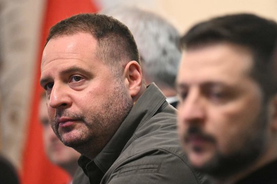 Buvusiam Ukrainos prezidento kanceliarijos vadovui – rimti įtarimai