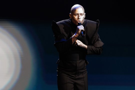 Pirmieji „Eurovizijos“ balai – jau Lion Ceccah sąskaitoje: pasirodymą lydėjo netikėtumas