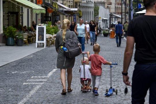 Šeimos pagausėjimui baimes kelia ir padidėję lūkesčiai: atkreipė dėmesį į senelius ir tėvus