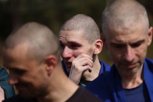 Aiškėja, kas vyksta Rusijos kalėjimuose: ukrainiečių belaisvius kankina be gailesčio