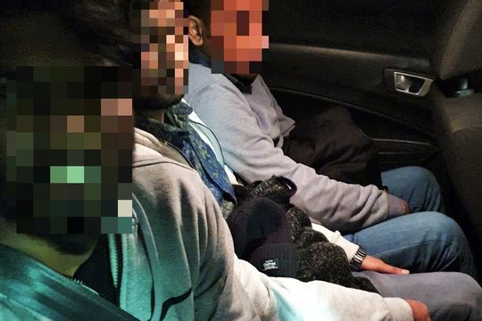 Latvio automobilyje – penki bangladešiečiai be dokumentų