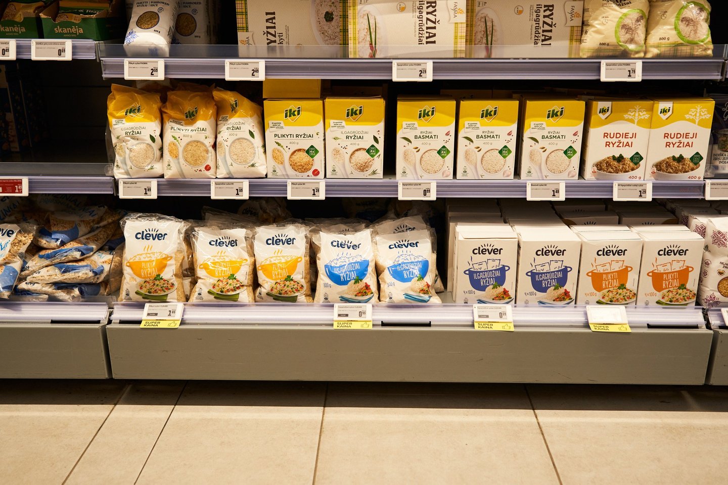 „Iki“ parduotuvėse siūlomo „Clever“ ženklo produktų pardavimai šiemet šoktelėjo beveik trečdaliu.