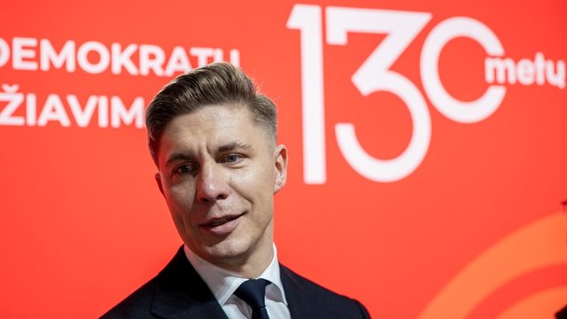 M. Sinkevičiaus išrinkimą į pirmininkus laiko partijos tragedija: jis projektuoja save visai kitur