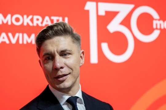 M. Sinkevičiaus išrinkimą į pirmininkus laiko partijos tragedija: jis projektuoja save visai kitur