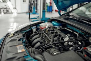 Automobilių dalimis prekiaujančioje įmonėje – atleidimai: darbo neteks kone ketvirtadalis darbuotojų