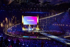 Antrojo „Eurovizijos“ pusfinalio repeticijoje – gausu trikdžių: nesklandumų patyrė jau trys šalys