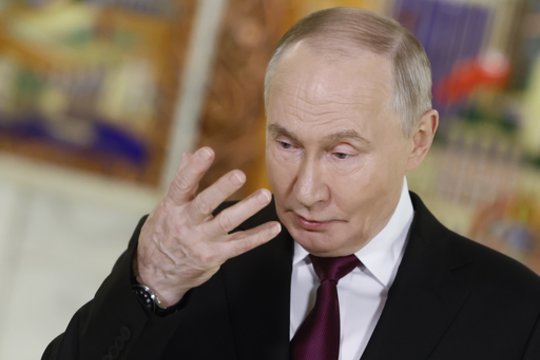 Šaltiniai: V. Putinas po Donecko užėmimo ketina žengti žingsnį toliau