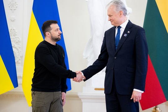 G. Nausėda su V. Zelenskiu pasirašė susitarimą dėl šalių bendradarbiavimo gynybos pramonės srityje