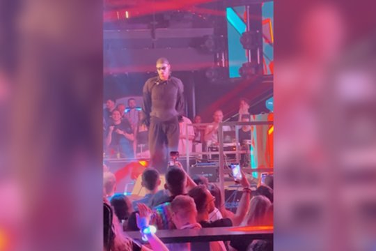 „Sólo Quiero Más“ suskambo dar garsiau: „Eurovizijos“ klube užfiksavo audringą Lion Ceccah pasirodymą