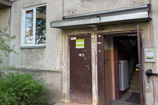 „Nemuno aušros“ būstinėje vykdomos kratos: pasidalijo vaizdais iš įvykio vietos