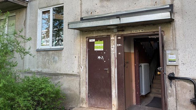 „Nemuno aušros“ būstinėje vykdomos kratos: pasidalijo vaizdais iš įvykio vietos