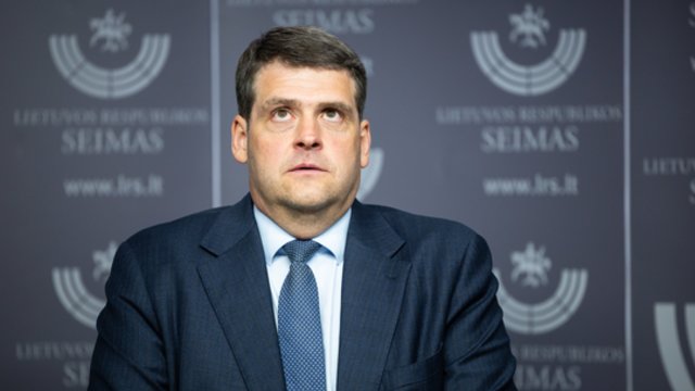 Neslepia, kad kratos nepakeis padėties koalicijoje: „Siutina socialdemokratų nesugebėjimas“