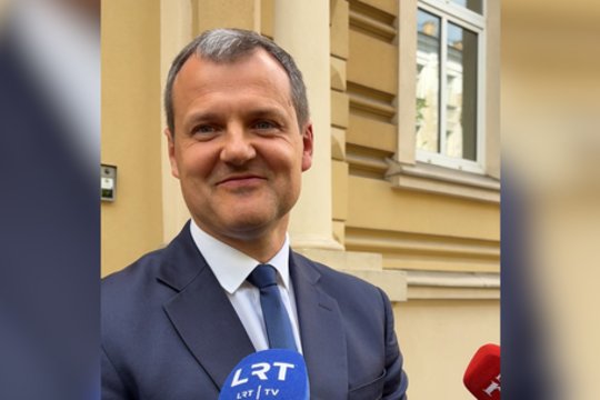 Po G. Palucko viešnagės STT – šypsena ir tvirtinimas, kad jaučiasi puikiai: „Taip, esu įtariamasis“