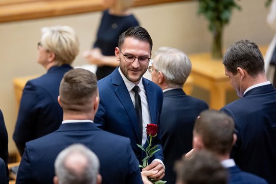Pasaulio lietuviai ragina atsiriboti nuo „Nemuno aušros“: J. Olekas prakalbo apie sprendimus